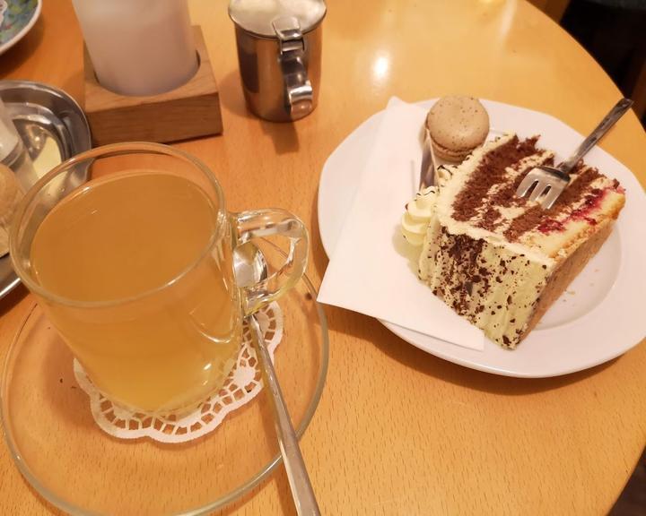 Zwei Säulen Café